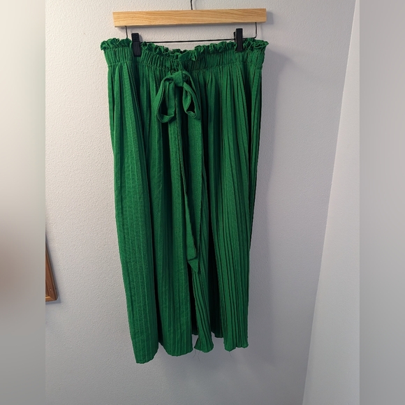 Alice Blue Pants - Alice Blue Emerald Green Pleated Wide Leg Pants | Paperbag Waist |‎ Size XL